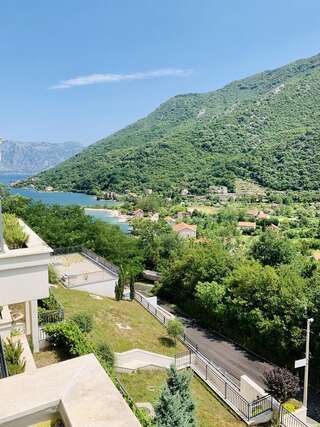 Апартаменты Lavender Bay Apartment E7 - Bay of Kotor Дони-Моринь Апартаменты с 1 спальней-2